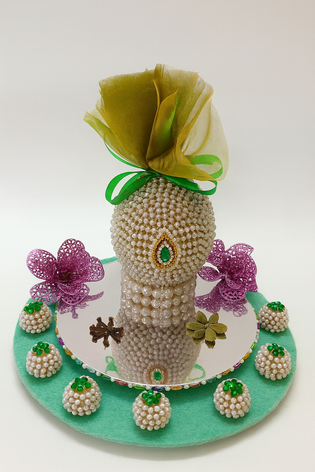 Pearl Elegance Handcrafted Shagun Nariyal Set