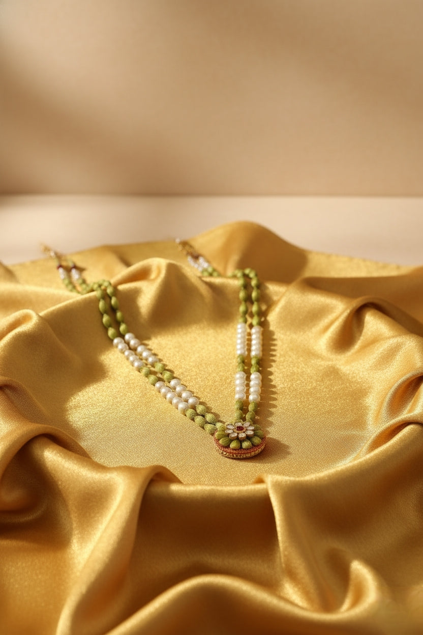 Premium Elaichi & Pearl Welcome Mala