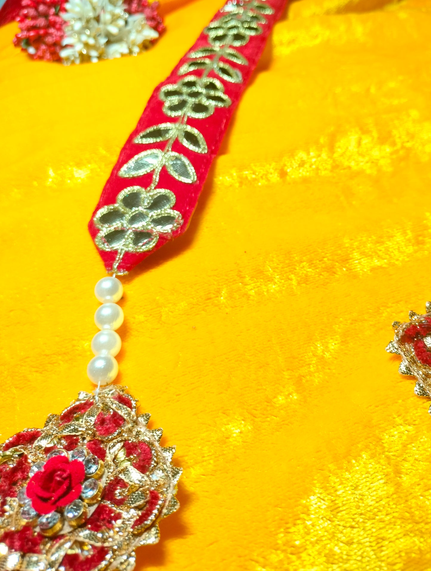 Craftifys™ Premium Floral Welcome Patka – Velvet Red & Gold Embroidered Swagat Stole with Pearl Latkans & Rose Motifs | Pack of 10 | Wedding Baraat, Pooja & Celebration Ceremony Scarf