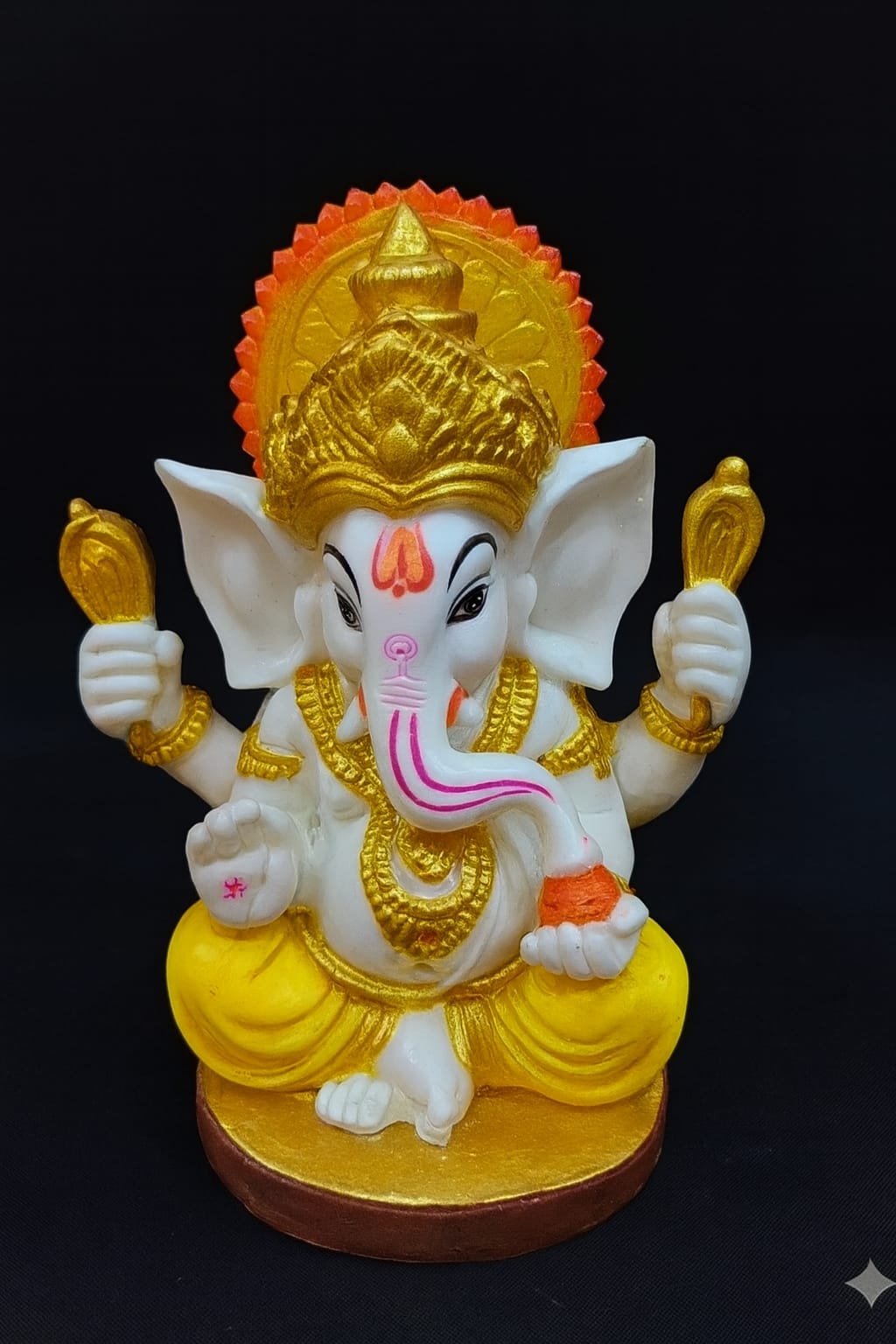 Luxury Silver Coin (Ginni) Platter with Real Wooden Base & Floral Décor