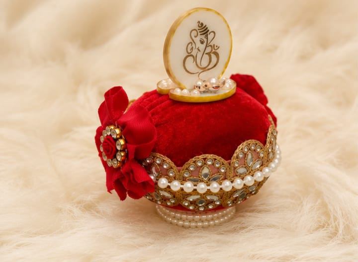 Velvet Shagun Nariyal with Resin Ganesh Idol