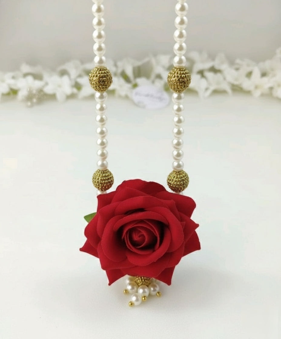 Graceful Pearl & Rose Welcome Mala